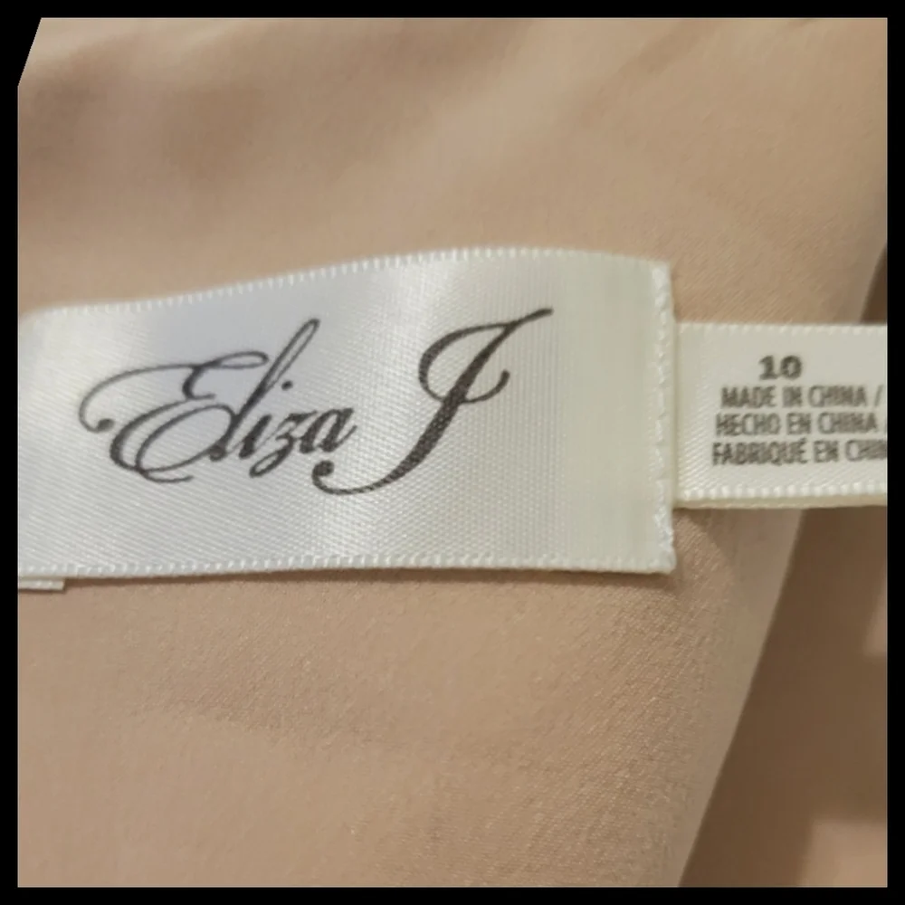 🆕️Eliza J blush lacey floral midi dress - Picture 2 of 8